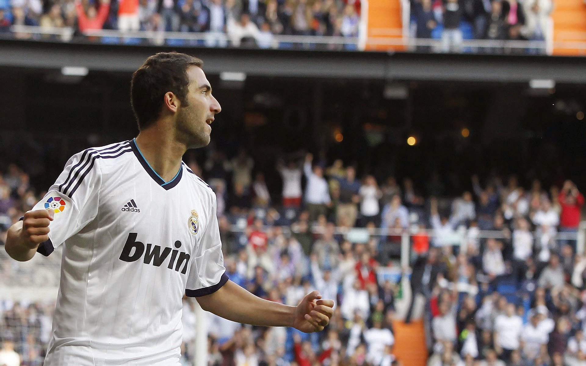 星空体育-蒙彼利埃中后场联动提升整体强度，蒙彼利埃队